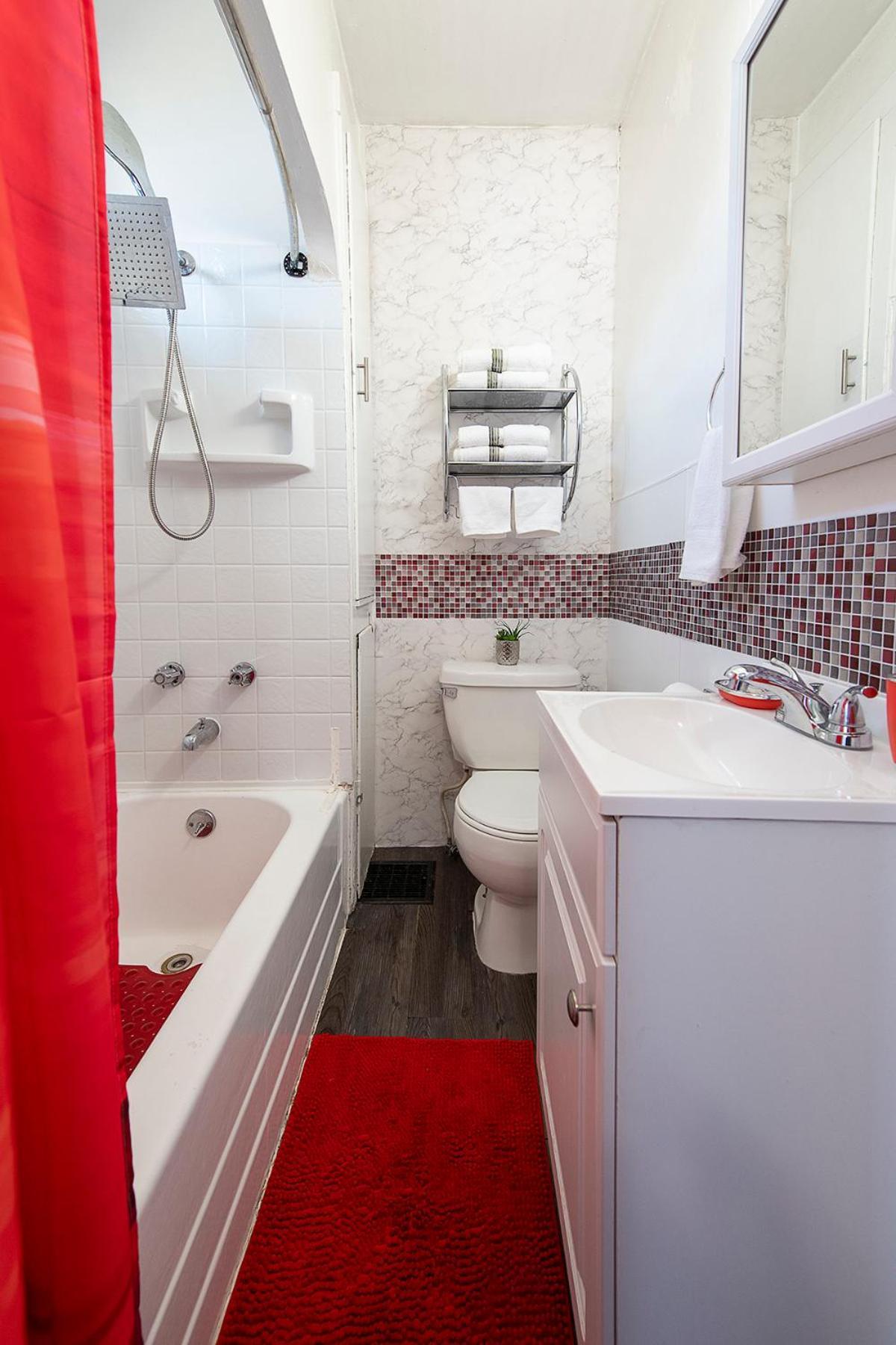 The Rubi Lounge - Spacious Brooklyn Centre Modern Escape Near Downtown With Parking, 300Mb Wifi & Self Check-In Cleveland Rom bilde