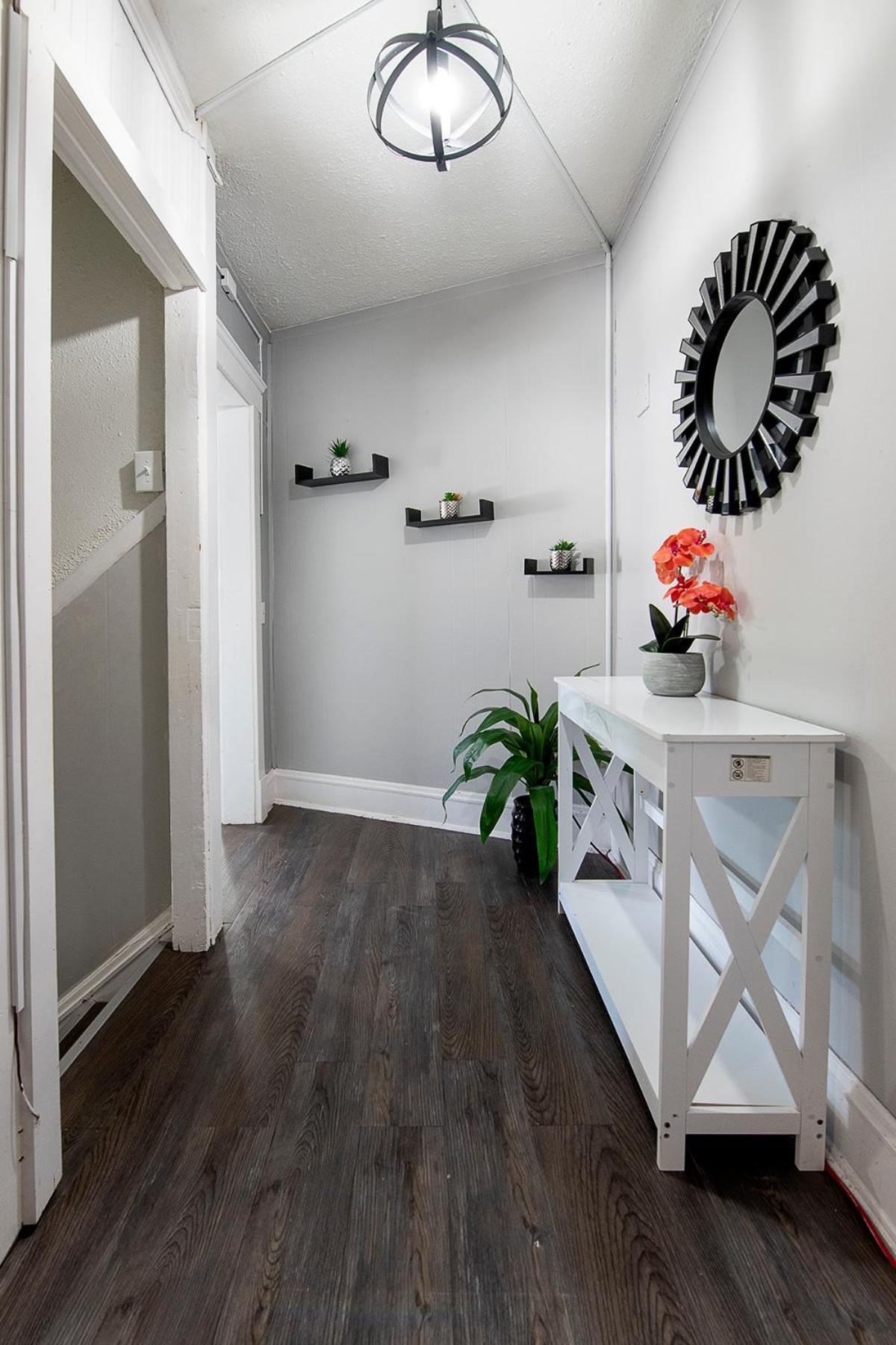 The Rubi Lounge - Spacious Brooklyn Centre Modern Escape Near Downtown With Parking, 300Mb Wifi & Self Check-In Cleveland Rom bilde